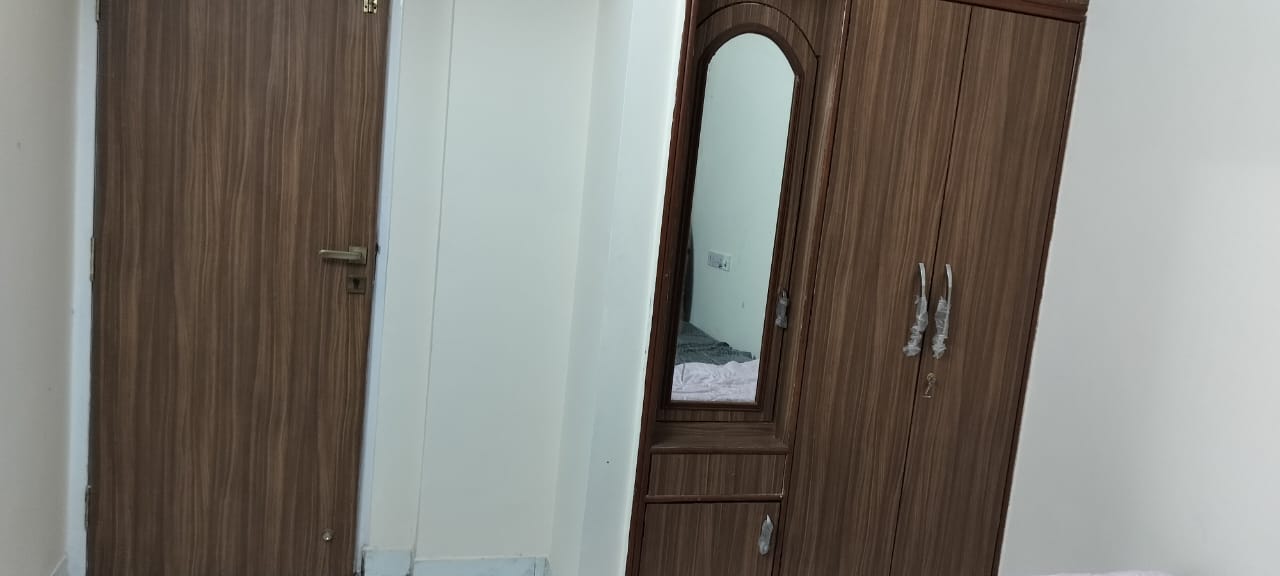 2 bhk flat in pie layout